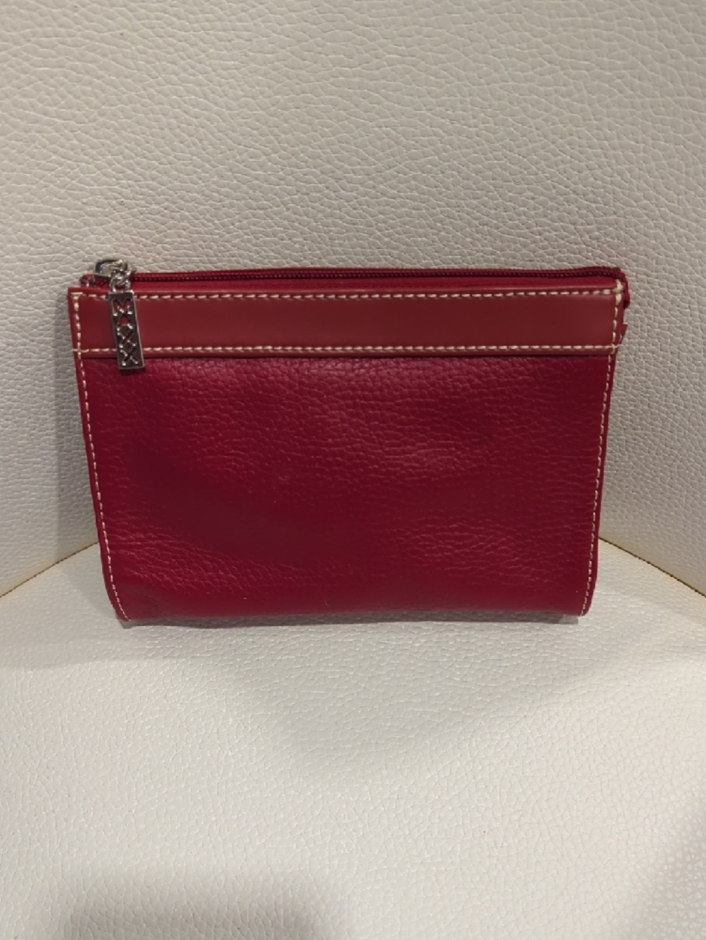 Maxx New York Red Leather Zip Cosmetic Pouch - Picture 2 of 6
